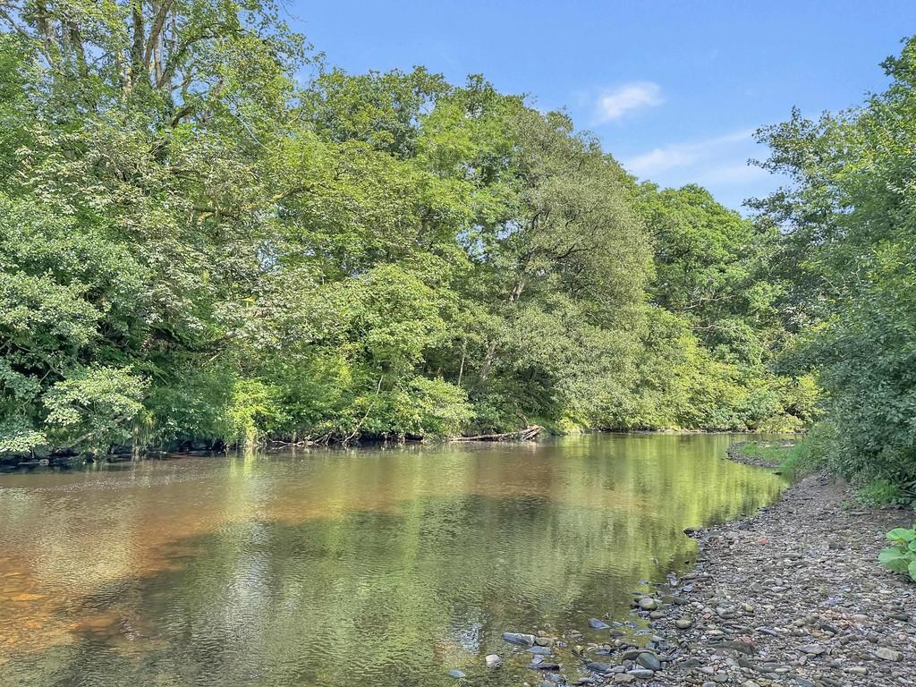 Myrtle Grove, Rackbridge, Hethersgill, Cumbria, CA6 6HX 2 bed detached