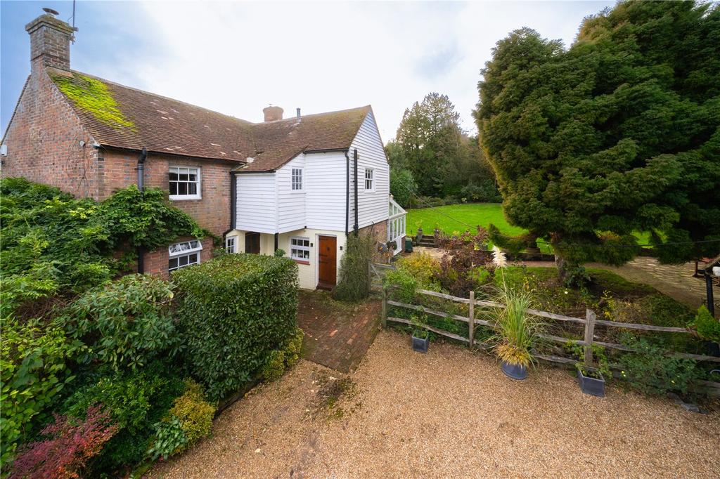 Heathfield Road, Burwash Weald, East Sussex, TN19 4 bed detached house