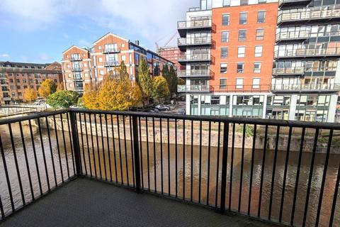 2 bedroom apartment to rent, Water Lane