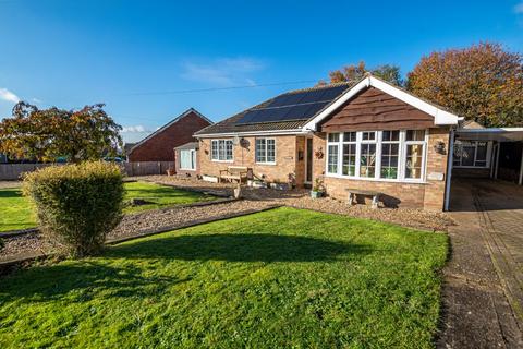 3 bedroom bungalow for sale, Windsor Drive, Caistor, Lincolnshire, LN7