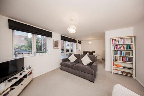2 bedroom apartment for sale, Claremont Court, Tunbridge Wells