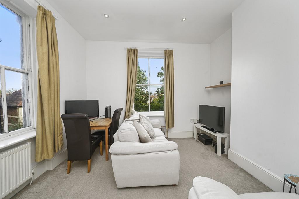 Pelham Lodge, Grove Crescent, Kingston Upon Thames 1 bed apartment for