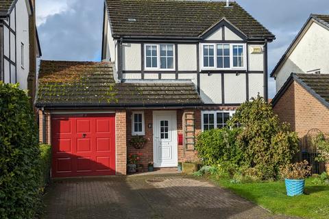 3 bedroom detached house for sale - Market Place, Hampton
