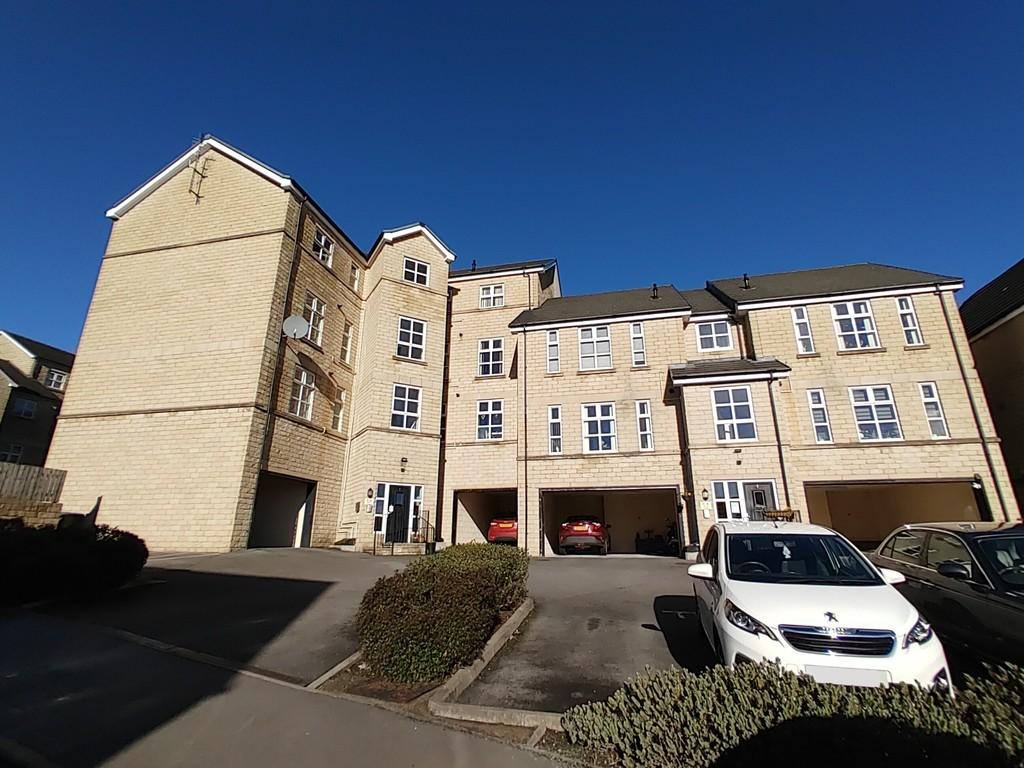 1 Woodsley Fold, Thornton 2 bed apartment for sale £97,000