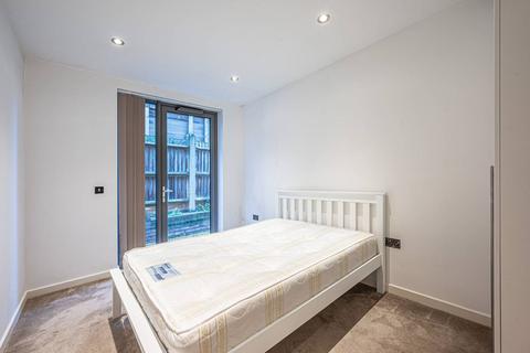 2 bedroom flat for sale, Cascades Apartments, Hampstead, London, NW3