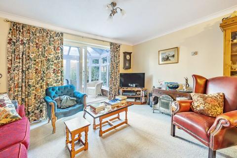 58 Aveling Close, Purley, CR8 4DW