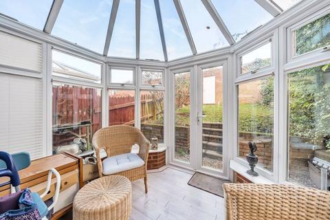 58 Aveling Close, Purley, CR8 4DW