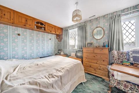 58 Aveling Close, Purley, CR8 4DW