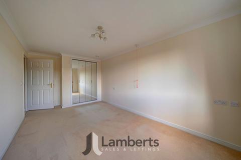 undefined, New Road, Studley, B80