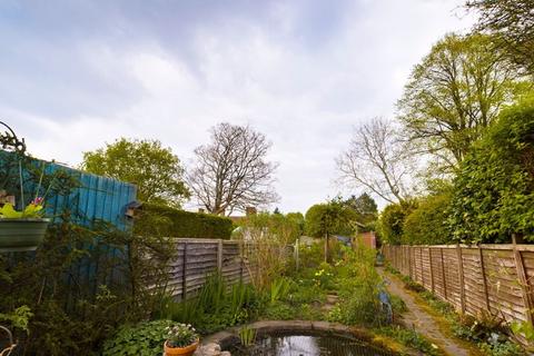 31 Breech Lane, Walton On The Hill, Tadworth, KT20 7SJ