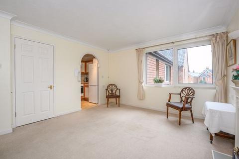 1 bedroom retirement property to rent, Springfield Meadows, Weybridge