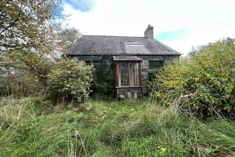 2 bedroom detached house for sale - Penisarwaun, Caernarfon, Gwynedd. By Online Auction-  Closing 14/12/23 Subject to Online Auction T&C's