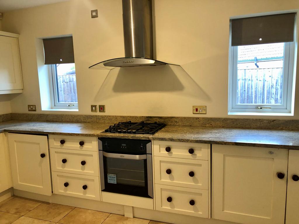 Kitchen 1