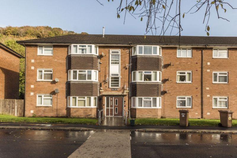 Risca Road, Newport 2 bed apartment for sale £120,000