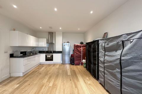 1 bedroom property for sale, 55 - 57 High Street, Slough, Berkshire, SL1