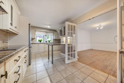 3 bedroom semi-detached house for sale, Withington Road, Bicester OX26