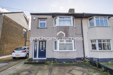 3 bedroom semi-detached house for sale, Stevedale Road, Welling DA16