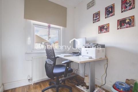 29 Stevedale Road, Welling, DA16 1ND
