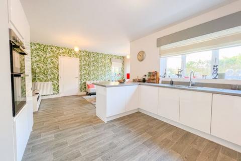 18 Hamstall Close, Streethay, Lichfield, WS13 8GF