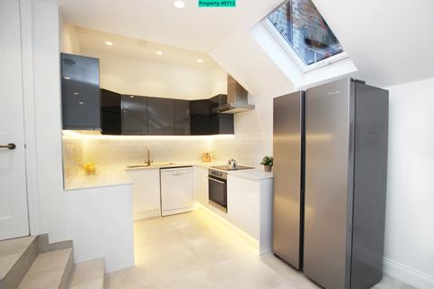 undefined, Rainbow Street, London, SE5 7TB