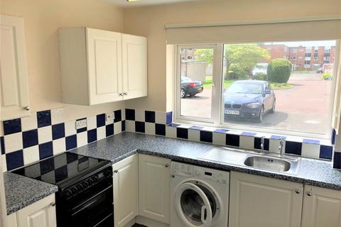 2 bedroom flat to rent - Chargrove, Yate, Bristol