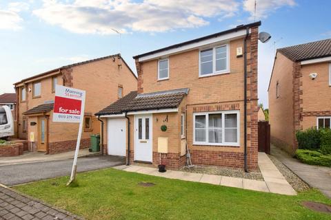 3 bedroom detached house for sale, Pitchstone Court, Leeds, West Yorkshire