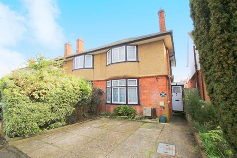 3 bedroom semi-detached house for sale - Vicarage Lane, Staines-upon-Thames, TW18