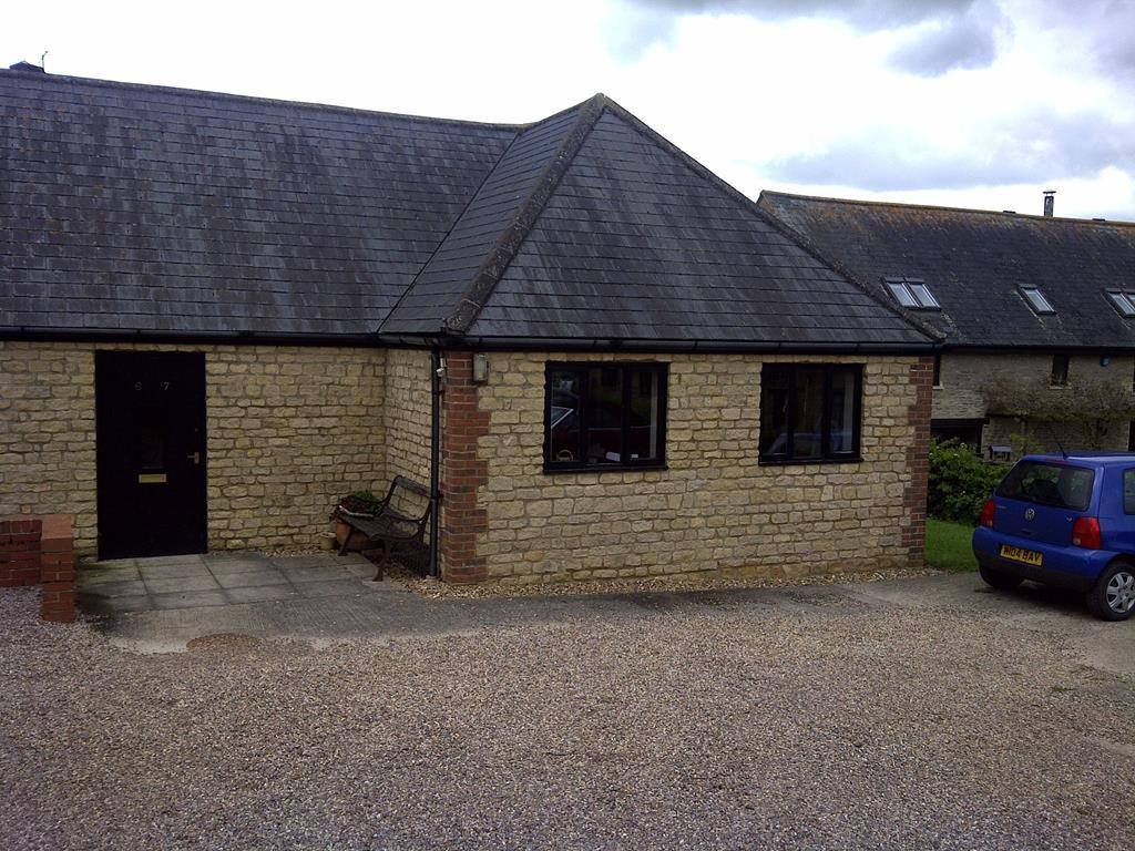 Olney MK46 Office to rent £740 pcm (£171 pw)
