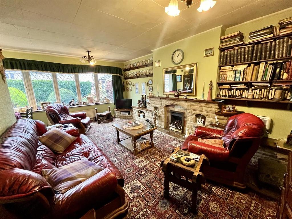 Grasmere Drive, Elland 3 bed semidetached house for sale £210,000