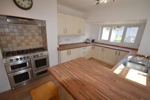 4 bedroom terraced house to rent, Barrack Road, Exeter, Exeter, EX2 5ED