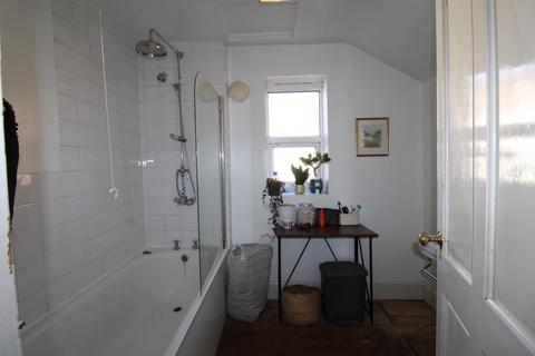 37 Barratt Street, Bristol, BS5 6DE