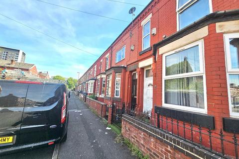 3 bedroom terraced house to rent, Carberry Road, Gorton, Manchester, M18