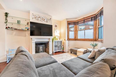 10 Brockenhurst Road, Ascot, SL5 9DL