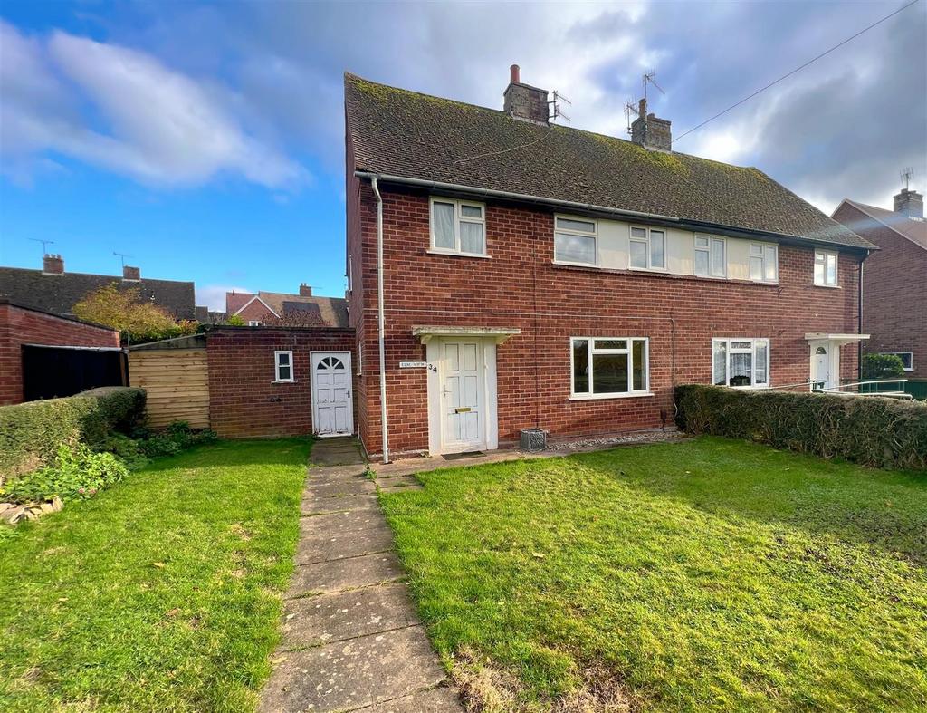 Hodgson Road, StratfordUponAvon 3 bed semidetached house £250,000