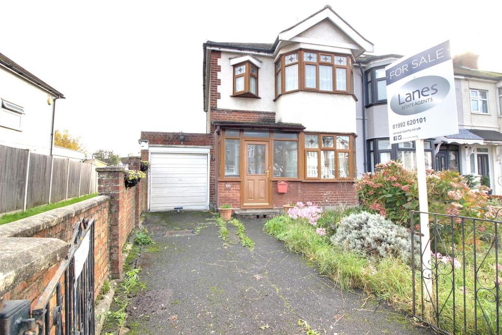 Northfield Road, Waltham Cross 3 bed end of terrace house for sale £