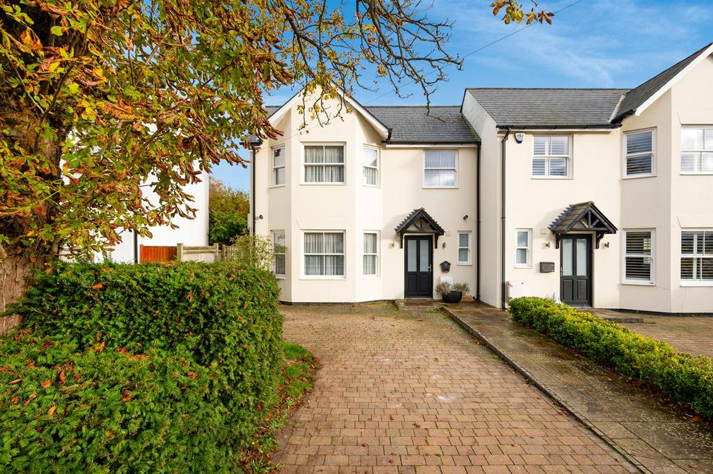 Smithy Lane, Lower Kingswood 4 bed semidetached house for sale £795,000