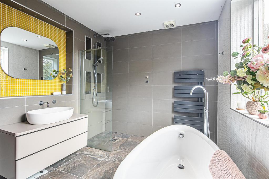 Alternate angle of family bathroom