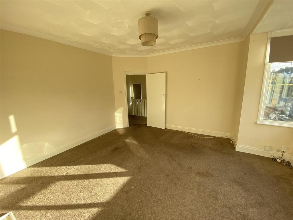 Whitehill Road, Gravesend 1 bed property £850 pcm (£196 pw)