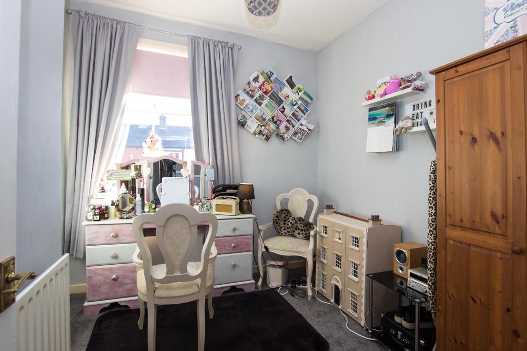 Bedroom 2.jpg