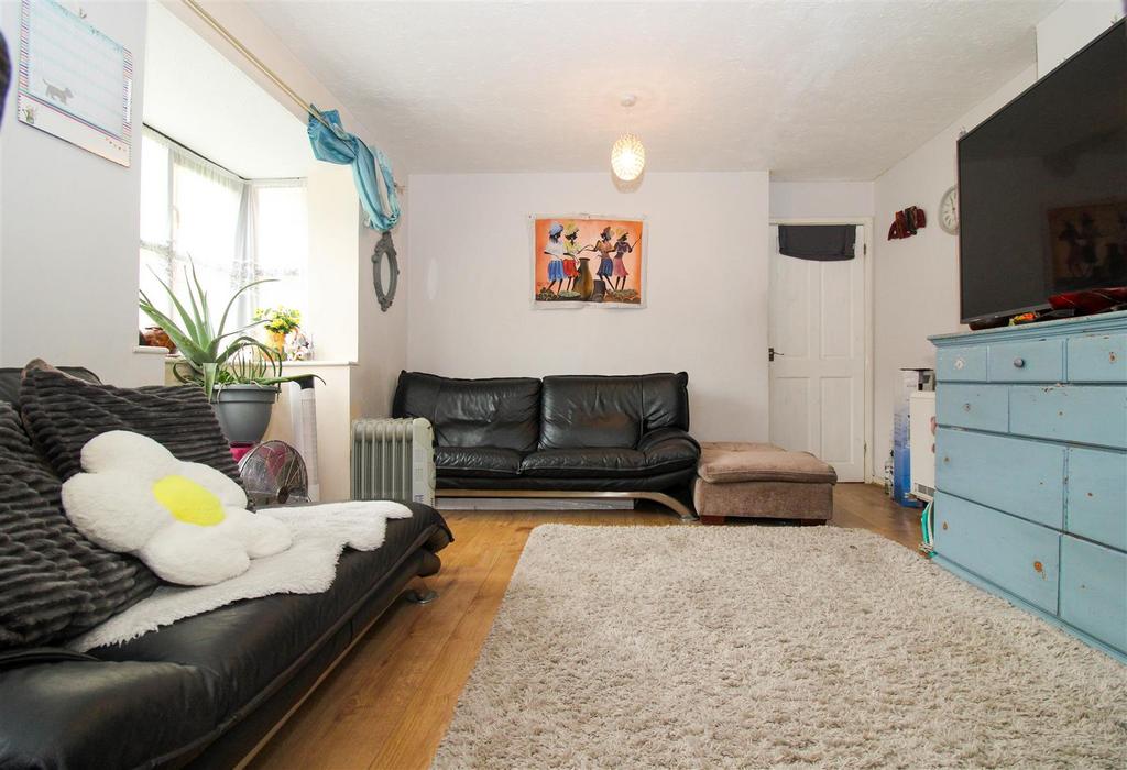 Creighton Road, London 2 bed house for sale £270,000