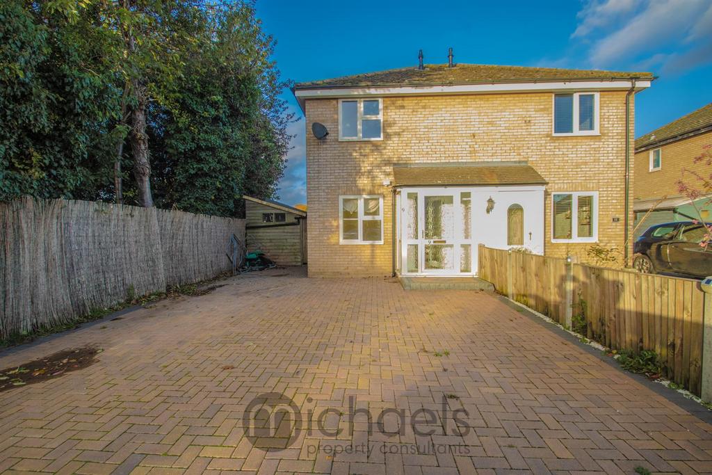 Maypole Green Road, Colchester 2 bed semidetached house £1,200 pcm
