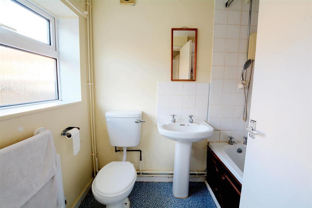 Bathroom.jpeg
