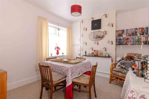 15 Brookdean Road, Worthing, BN11 2PB