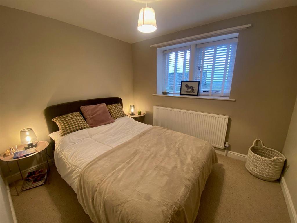 BEDROOM.jpg