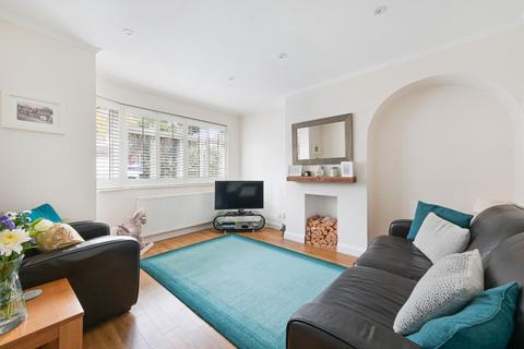 71 Mortimer Crescent, Worcester Park, KT4 7QN