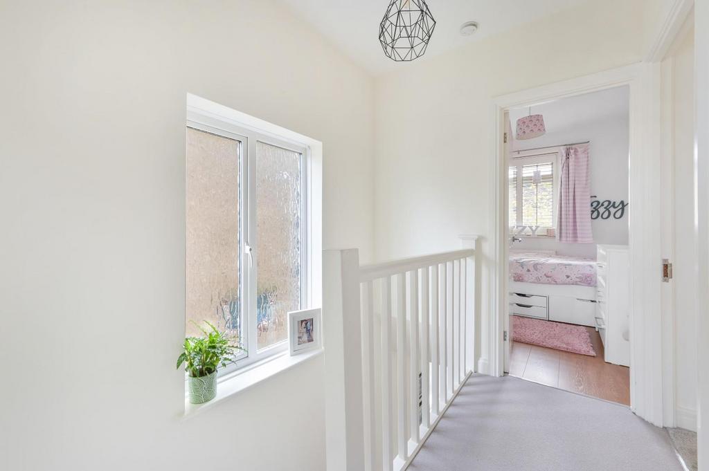 MORTIMER CRESCENT 71 (16 FROM 26)-11.jpg