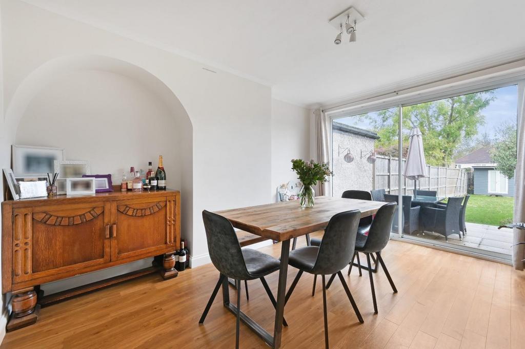 MORTIMER CRESCENT 71 (16 FROM 26)-7.jpg