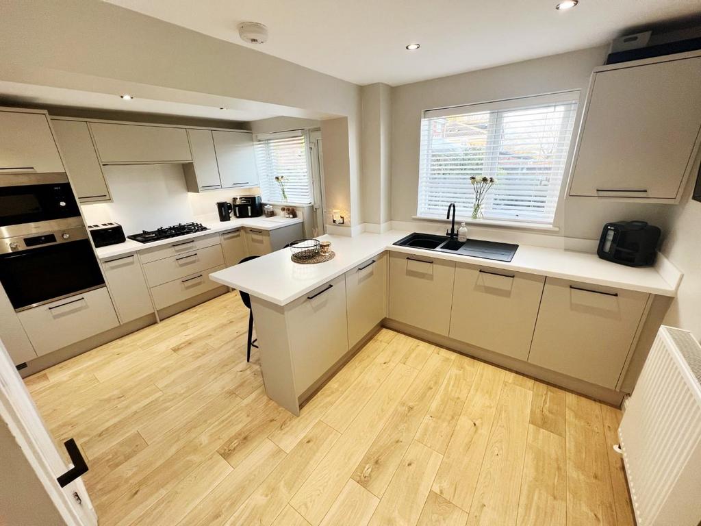 Parkside, Spennymoor 3 bed semidetached house £175,000