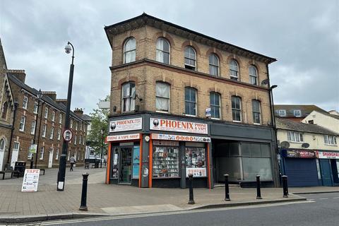 Property to rent, Grosvenor Road, Aldershot