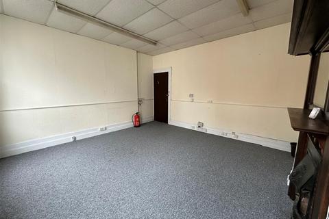 Property to rent, Grosvenor Road, Aldershot